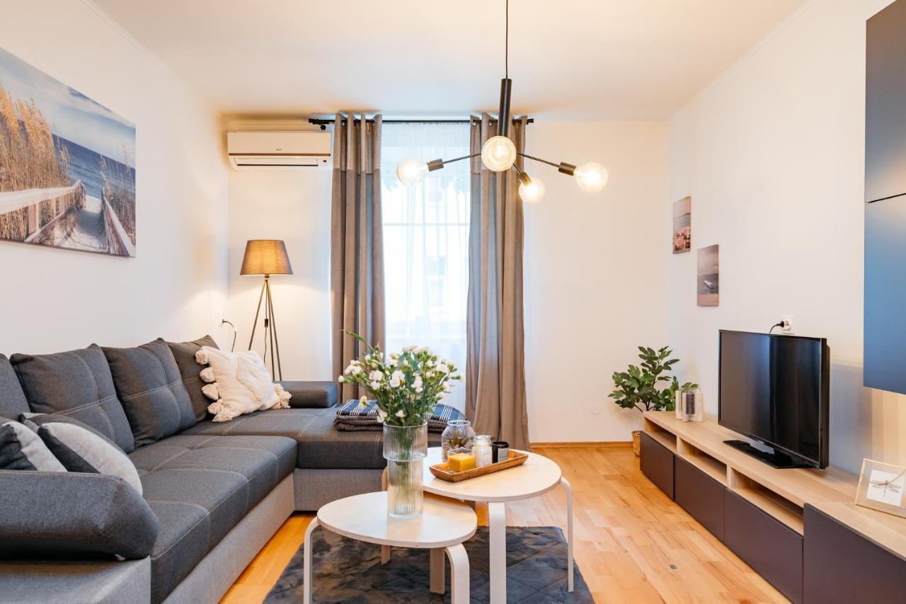 Cosy Apartment - Loftaffair Krasków Eksteriør bilde
